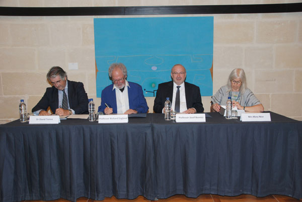 Il-Bank Ċentrali ta’ Malta jiffirma ftehim kollaborattiv mal-Victor Pasmore Foundation